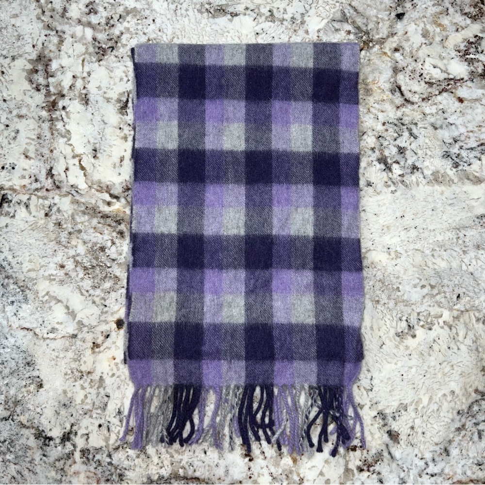 Ballantrae Edinburgh 100% Lambswool Purple and Gray Plaid Scarf - Picture 6 of 8